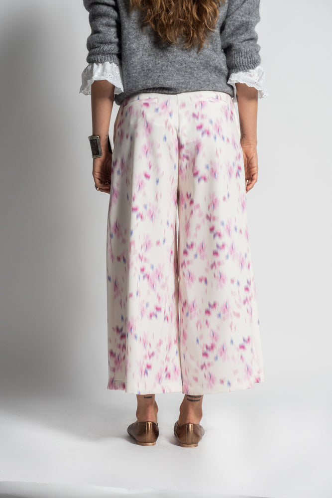 Plus size pants